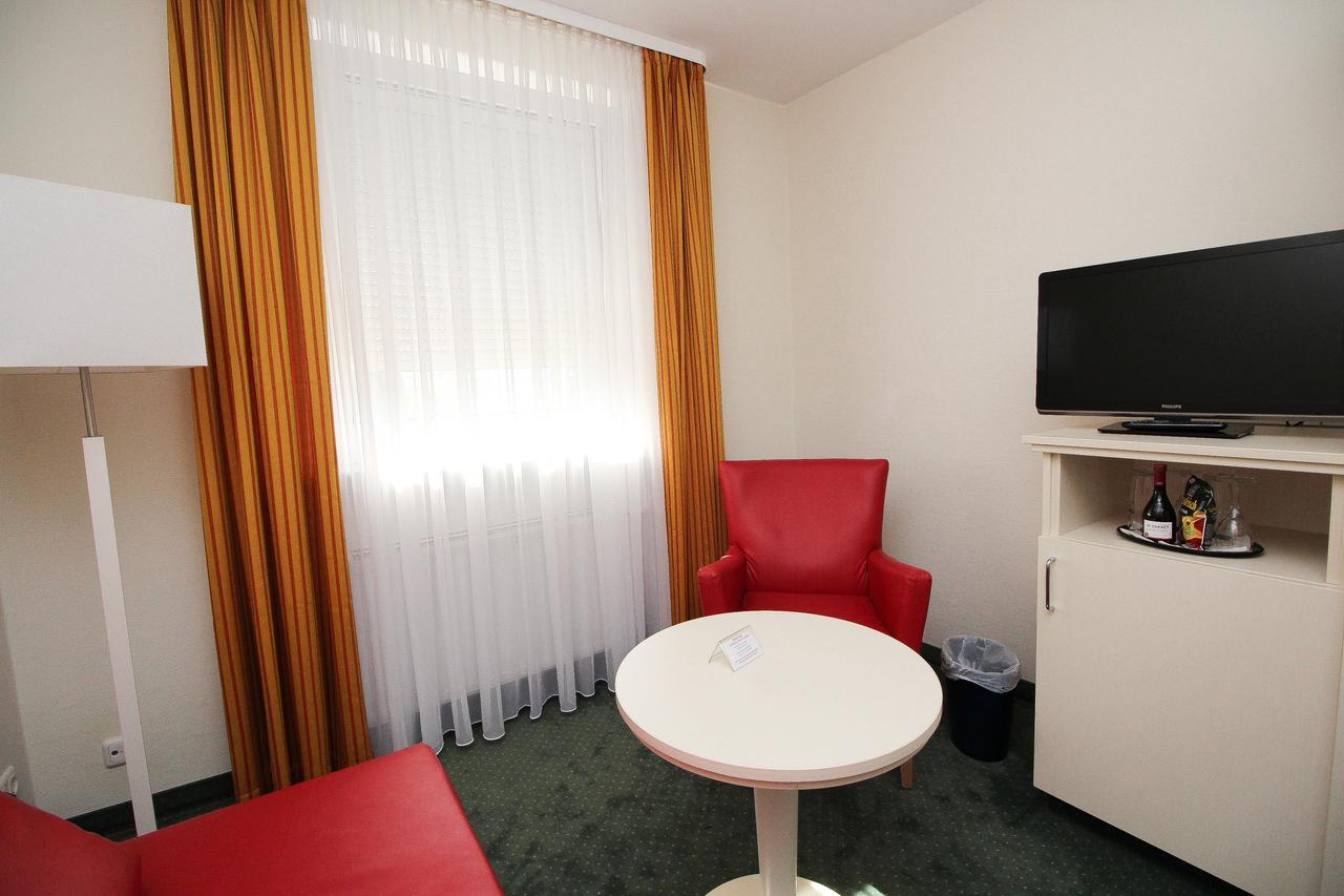 Hotel Leopold München Ngoại thất bức ảnh